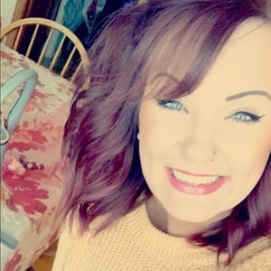 Meet your Posher, Brittni